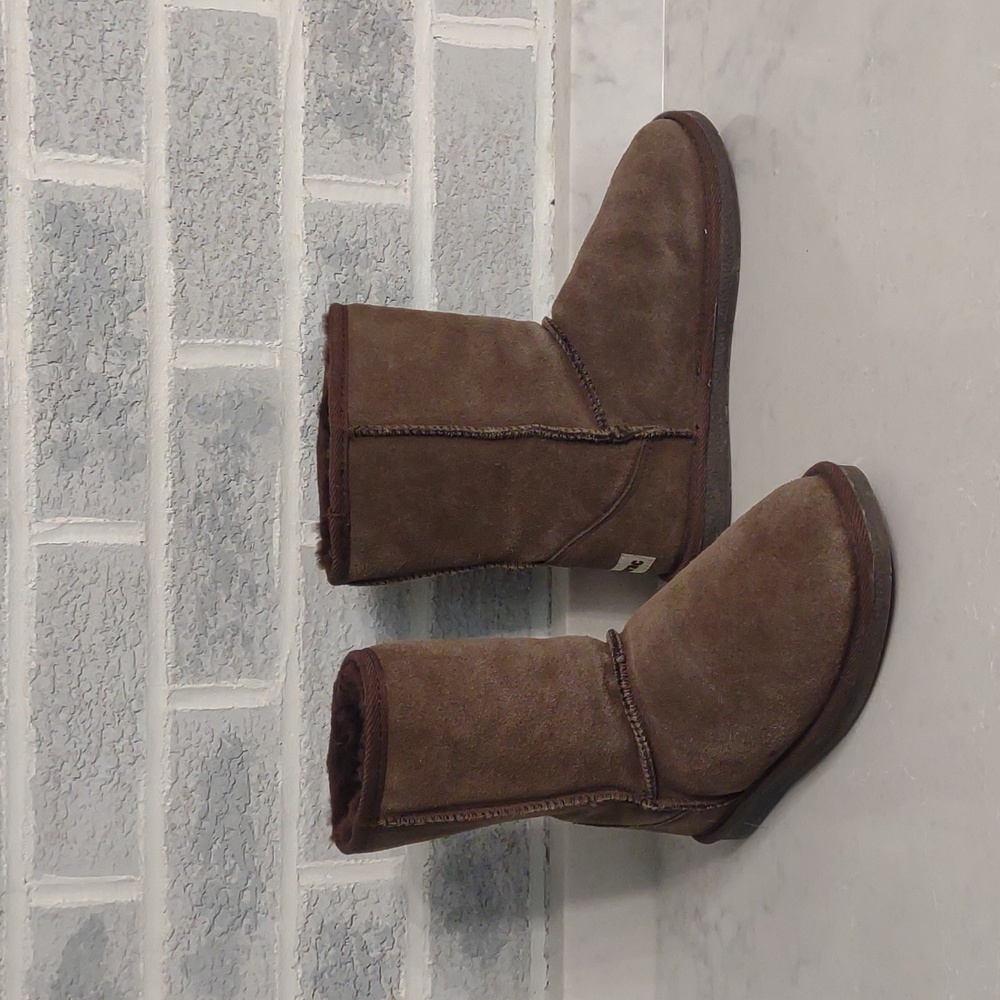 FREE W/ Bundle Tamarac Women's Brown Flat Bottom Faux Fur Lined Boots Size 8